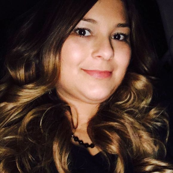 Meet your Posher, Cynthia - Picture 1 of 1